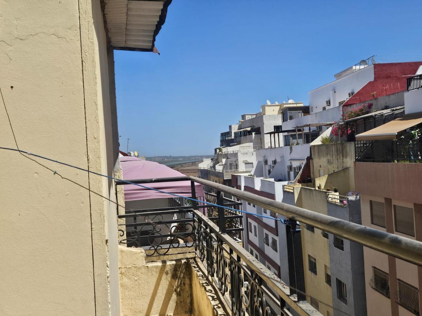 Residence Chellah Centre Ville Wifi Gratuit 盖尼特拉 外观 照片